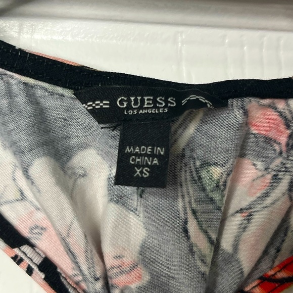 GUESS Women's Top Small Tank Bodysuit Twist
Strap V Neck Floral pattern - Picture 4 of 4
